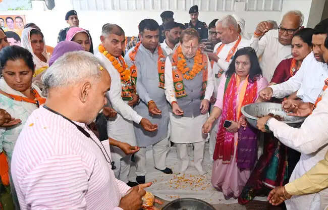 सोनीपत: भाजपा स्थापना दिवस पर संगठन, सेवा और सुशासन का दिया संदेश