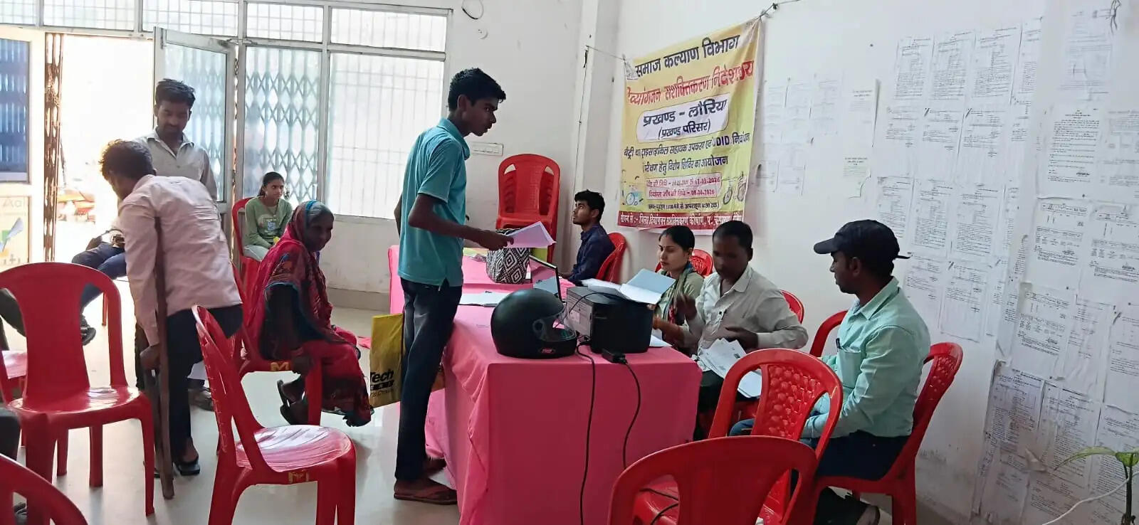 दिव्यांगों के लिए सहारा बना विशेष शिविर,पंजीकरण के साथ योजनाओं से जुड़ाव बढ़ा