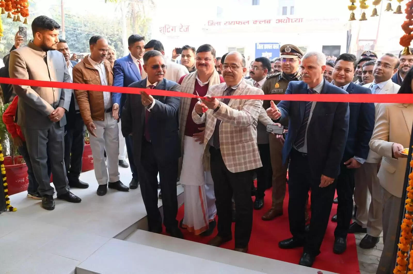 उच्च न्यायालय के मुख्य न्यायाधीश अरुण भंसाली ने श्री राम जन्मभूमि का किया दर्शन पूजन