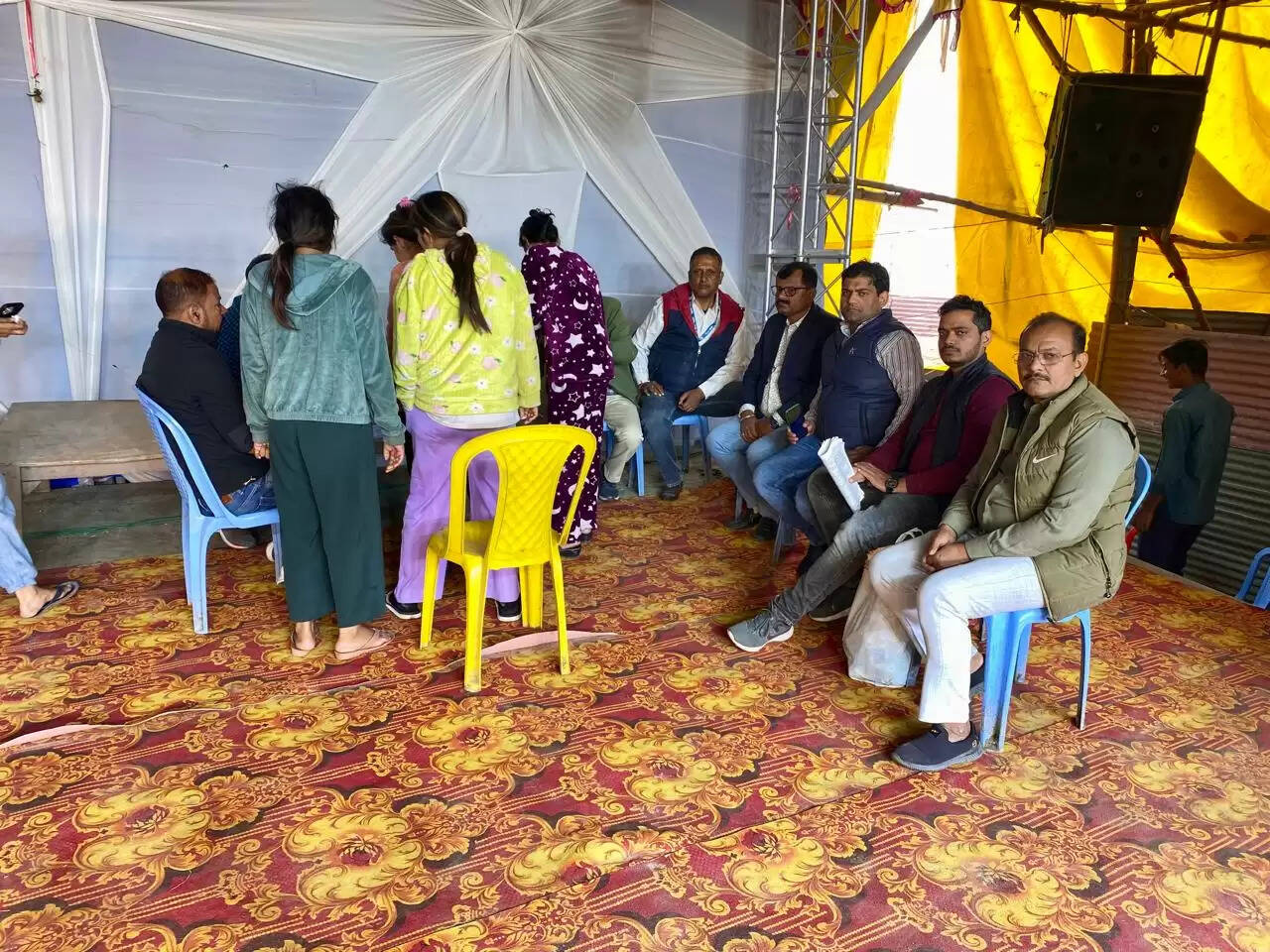 सोनपुर मेले में पहली बार थिएटर कलाकारों की हुई HIV-TB जांच