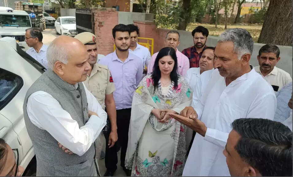 सोनीपत: गेहूं खरीद घोटाले में कर्मचारी निलंबित, एक का तबादला, केस दर्ज