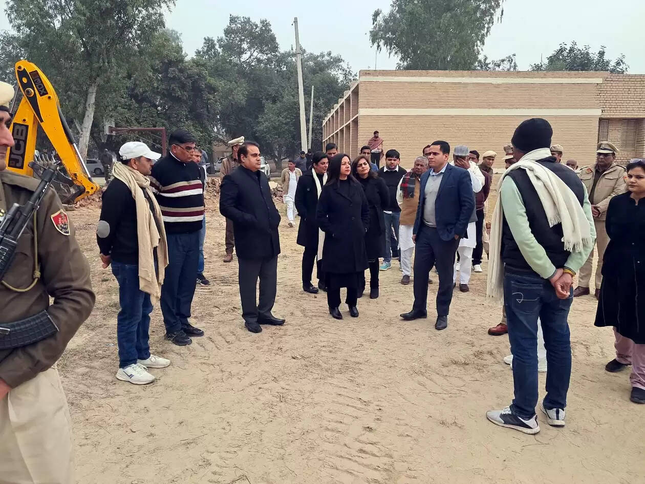 हिसार : सीजेआई सूर्यकांत के पैतृक गांव पहुंचे जिला एवं सत्र न्यायाधीश व एसपी,तैयारियां शुरू