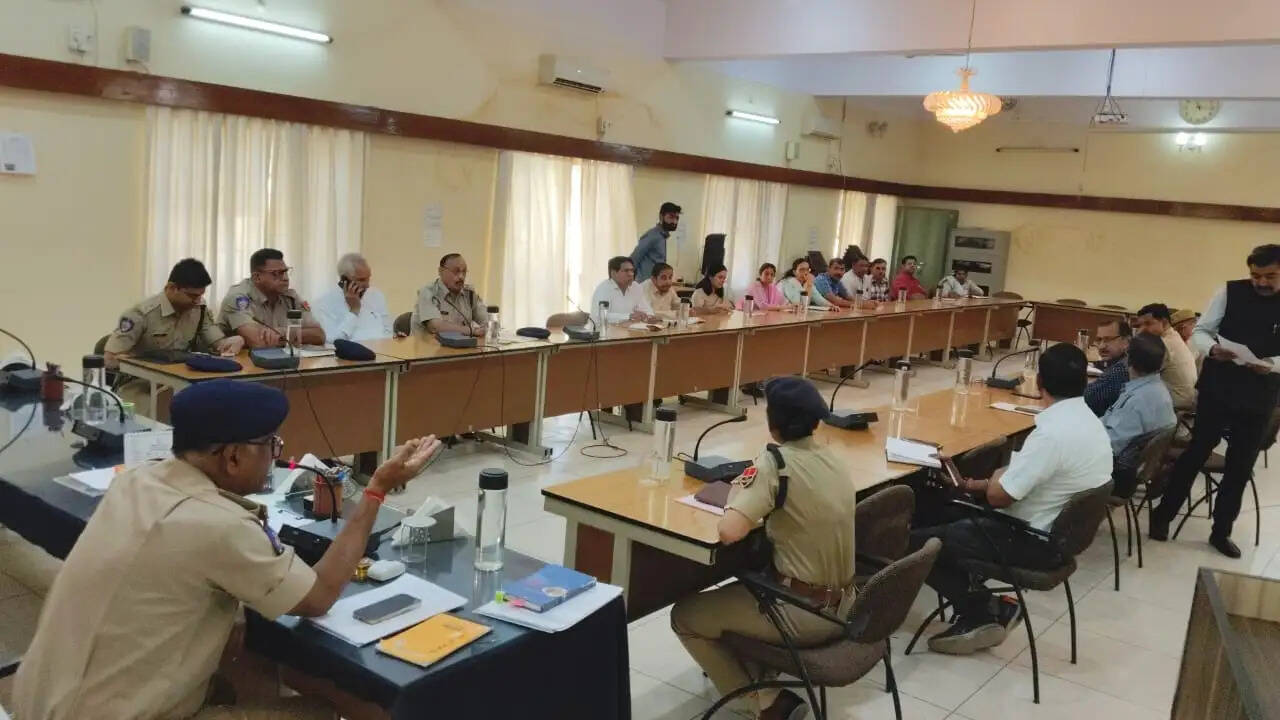 शीतलाष्टमी एवं नवरात्रि : पुलिस और आयोजकों के बीच व्यवस्थाओं को लेकर बैठक