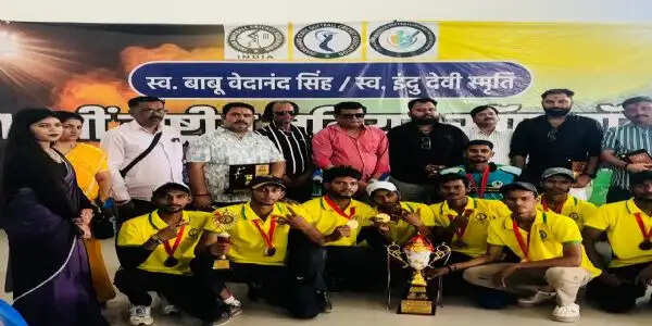 देवघर में राष्ट्रीय जूनियर सॉफ्टबॉल क्रिकेट प्रतियोगिता का समापन