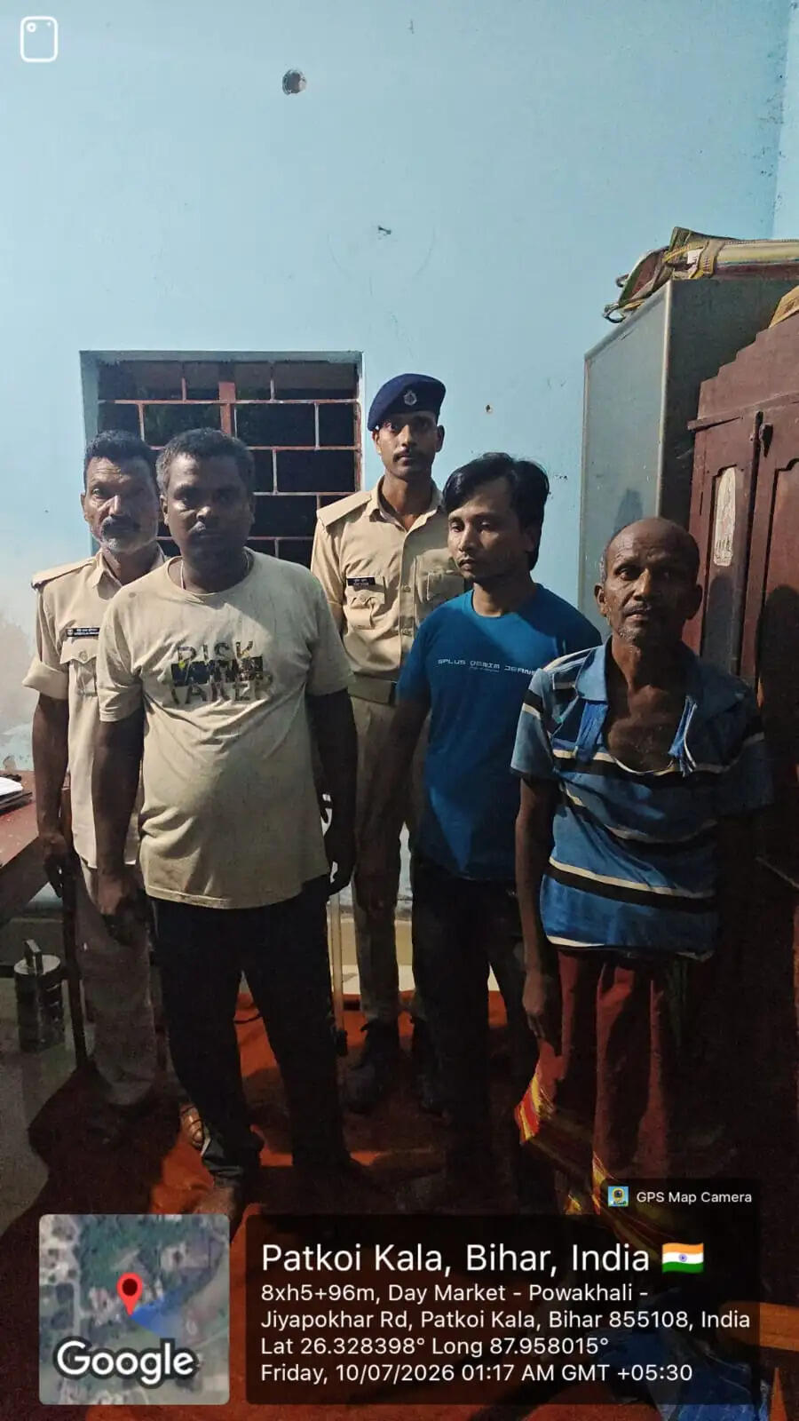 न्यायालय के आदेश पर कार्रवाई, दो वारंटी गिरफ्तार, एक की संपत्ति कुर्क