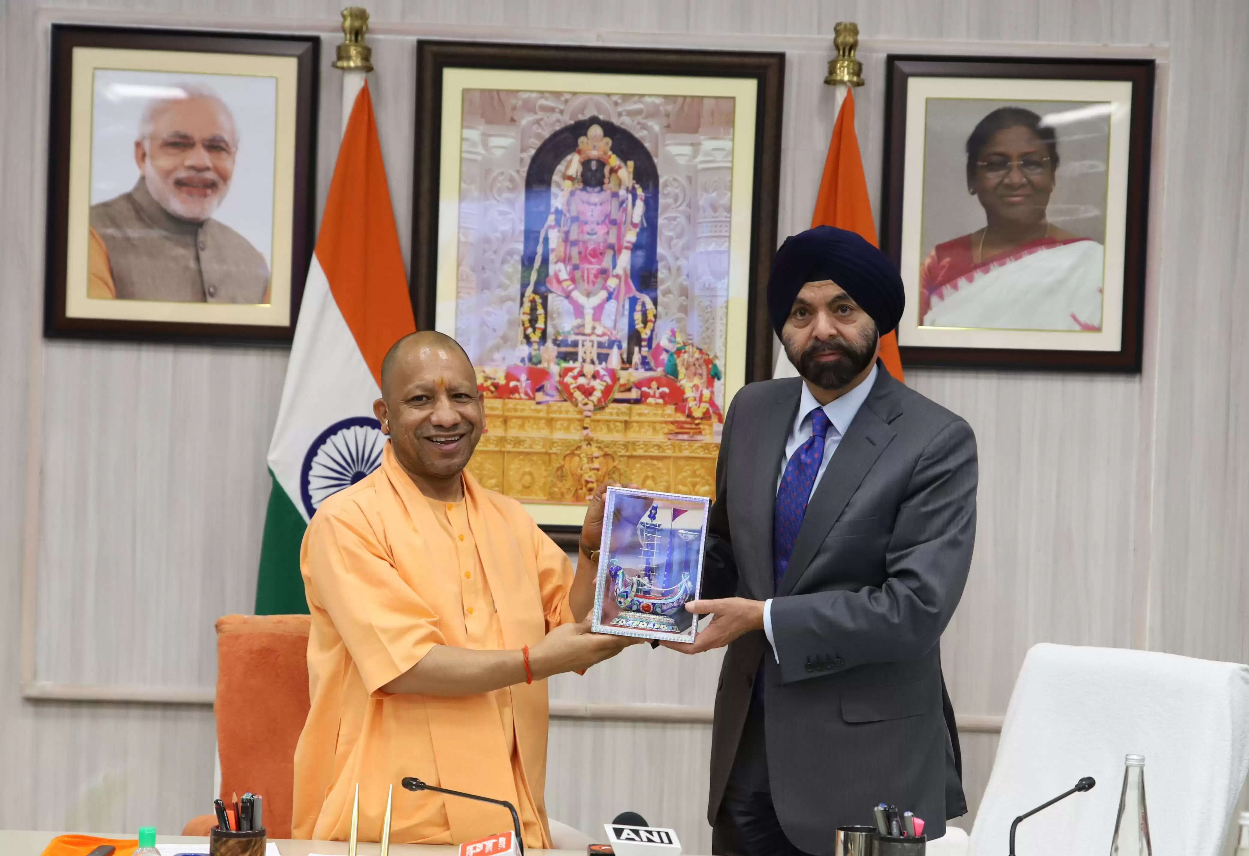 योगी आदित्यनाथ में है विजन, दृढ़ता और ऊर्जा: अजय बंगा