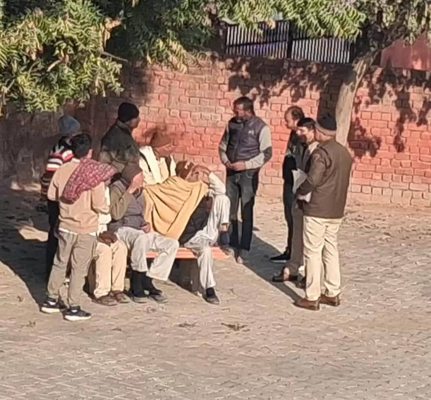 जींद : रेलगाड़ी के आगे कूदकर की आत्महत्या