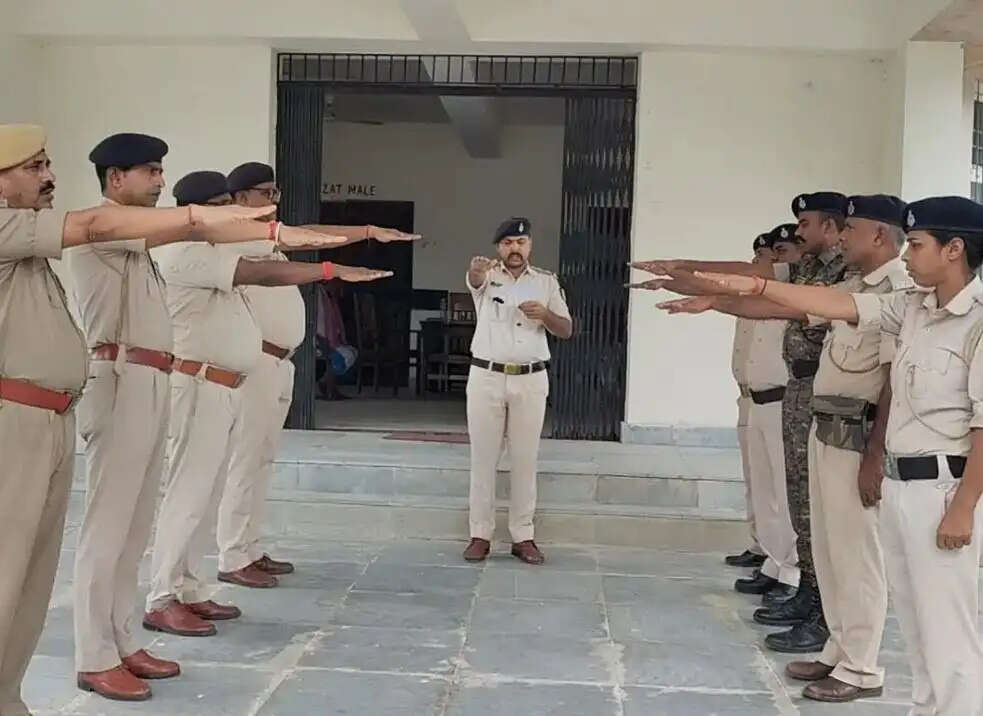 भीमनगर थाना में बाल श्रम उन्मूलन की शपथ, पुलिसकर्मियों ने जागरूकता फैलाने का लिया संकल्प