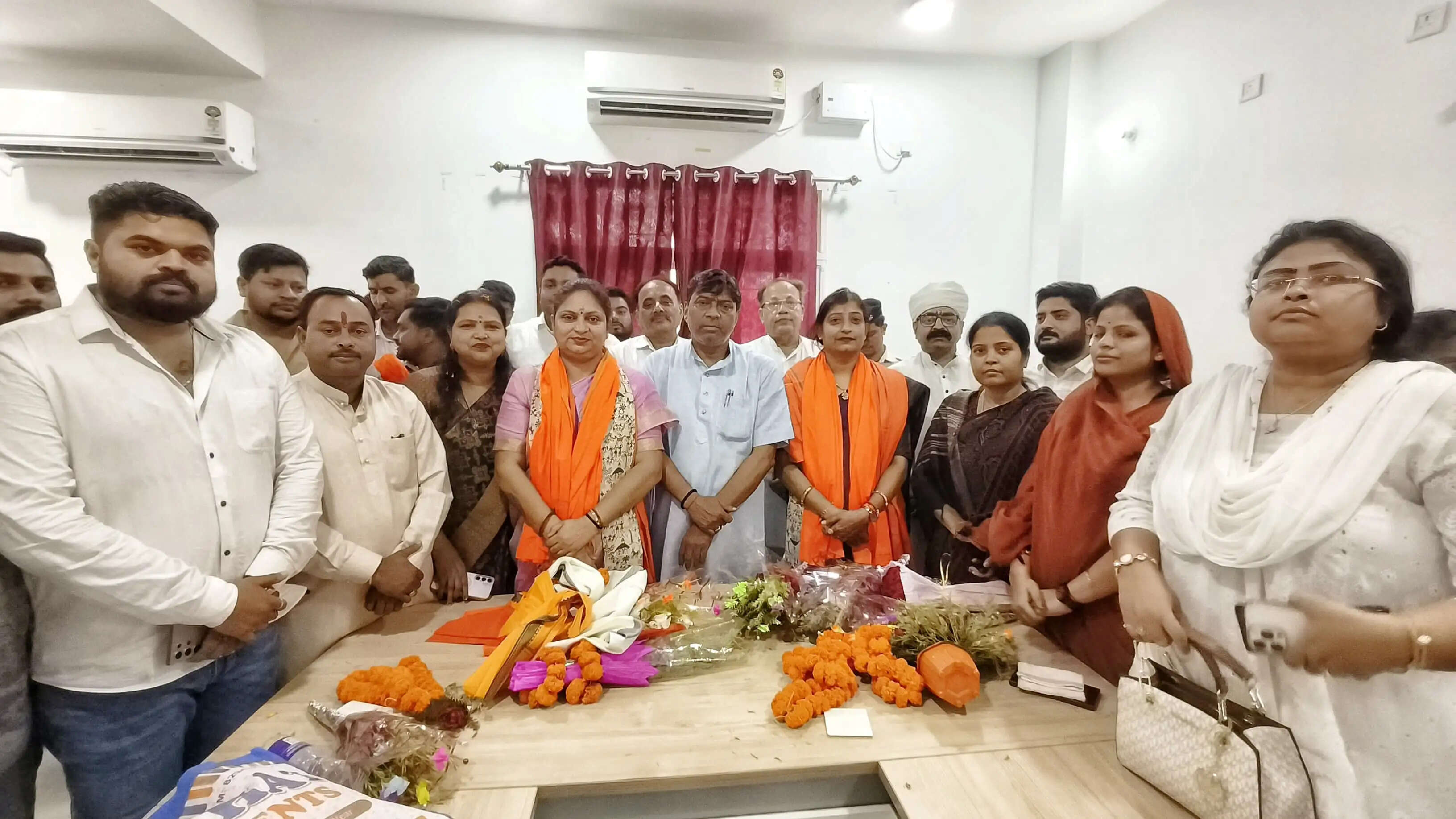 महिलाओं को सशक्त और धारदार बनाएंगी निशा सिंह व सीमा झा