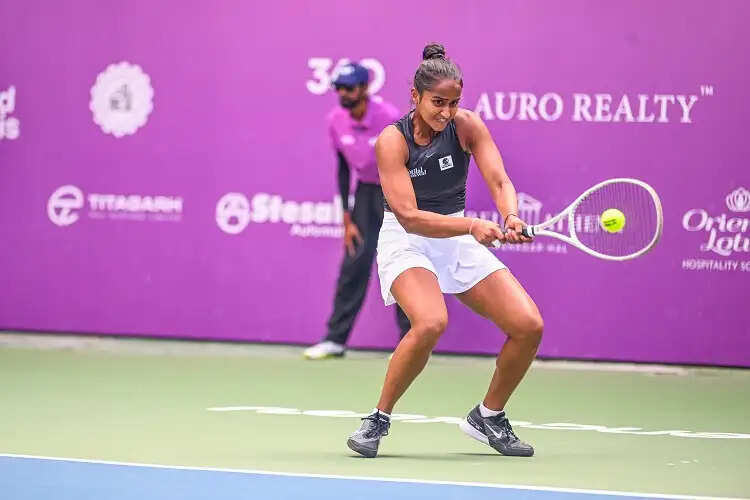 वैश्नवी अडकर ने रचा इतिहास, आईटीएफ डब्ल्यू100 फाइनल में पहुंचने वाली पहली भारतीय बनीं