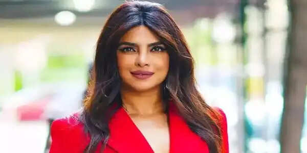 प्रियंका चोपड़ा के हाथ लगी नई बायोपिक, खास कैमियो रोल में आएंगी नजर