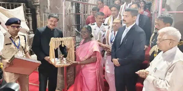 राष्ट्रपति के मुख्य आतिथ्य में आज विश्व सिकल सेल दिवस पर ओंकारेश्वर में भव्य समारोह