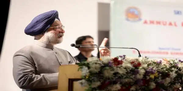 शैक्षणिक संस्थान चरित्र निर्माण में अहम भूमिका निभाते हैं : तरनजीत सिंह संधू