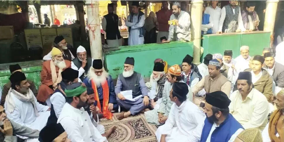 खादिमों को लाइसेंस व दरगाह अतिक्रमण पर टकराव के हालात