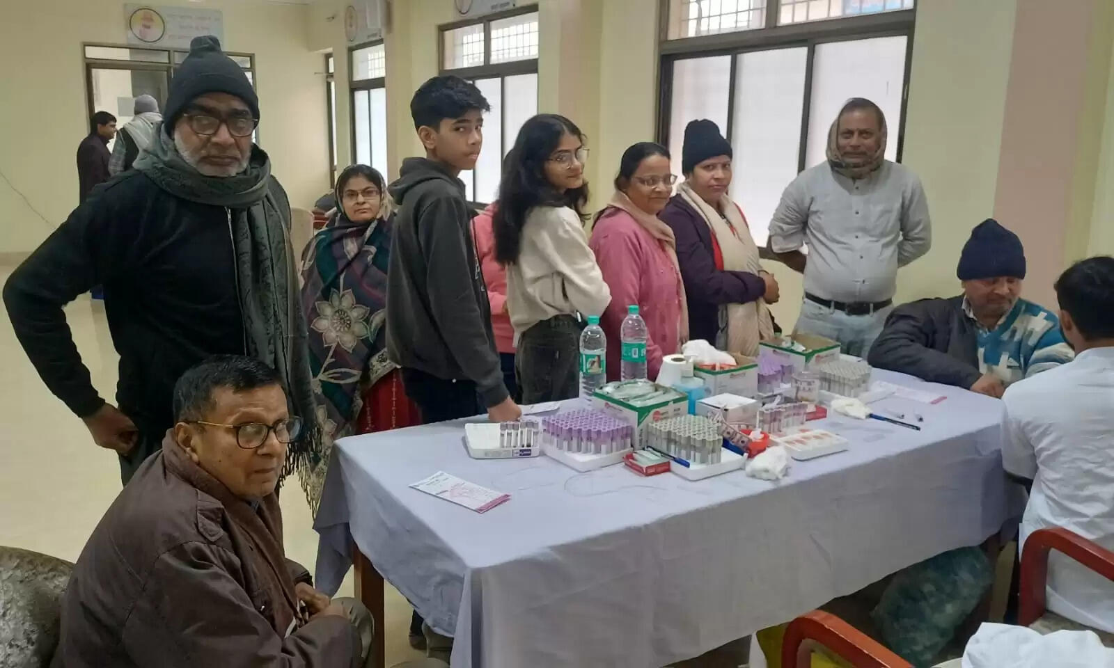 निःशुल्क रक्त जांच शिविर में 150 लोगों का हुआ मुफ्त रक्त जांच