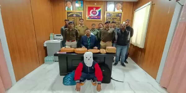 आरपीएफ ने गांजा के साथ एक तस्कर को किया गिरफ्तार