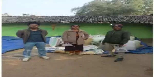 अंबिकापुर: अवैध धान भंडारण पर खाद्य एवं राजस्व विभाग की संयुक्त कार्रवाई, 24 क्विंटल धान जब्त