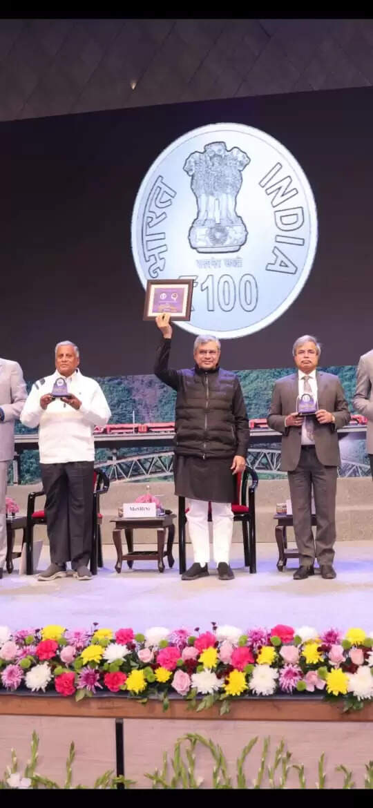 छह संकल्पों से बदलेगी भारतीय रेल की दिशा: अश्विनी वैष्णव