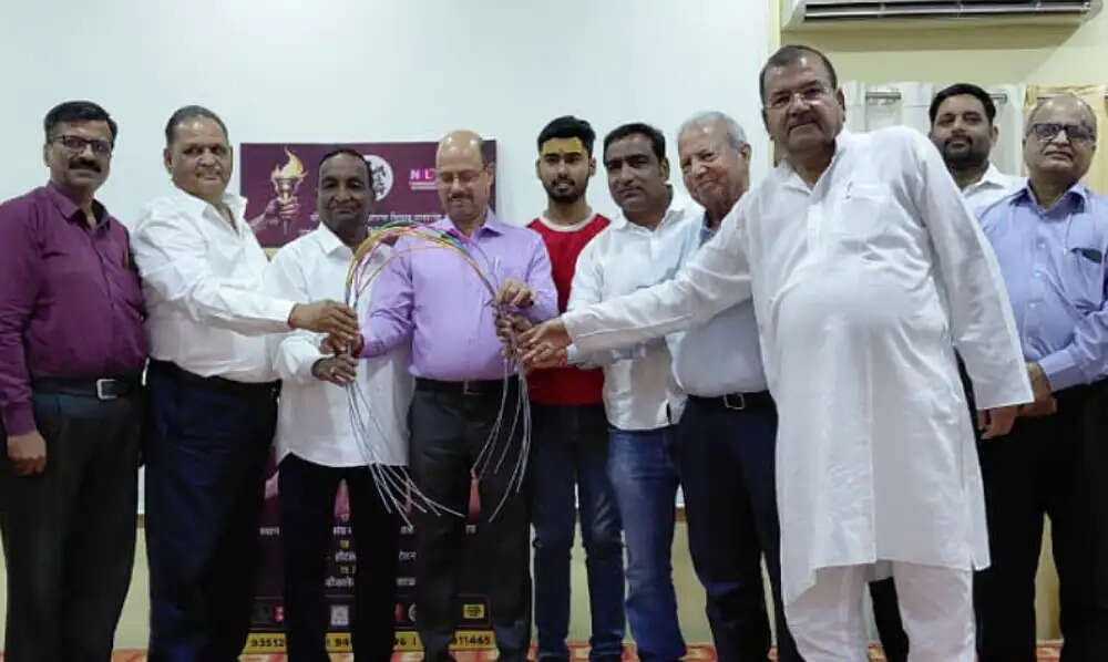 बीकानेर जिला उद्योग संघ का नवाचार: जानलेवा मांझों से नागरिकों को बचाना हमारा नैतिक कर्तव्य