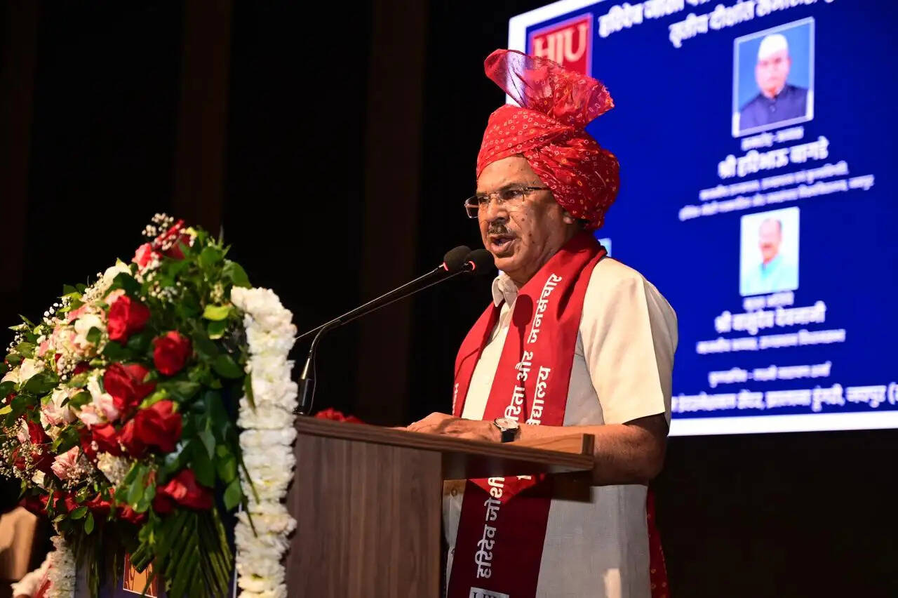 सबसे पहले नहीं, सबसे सही बताने की होड़ में रहें पत्रकारः वासुदेव देवनानी