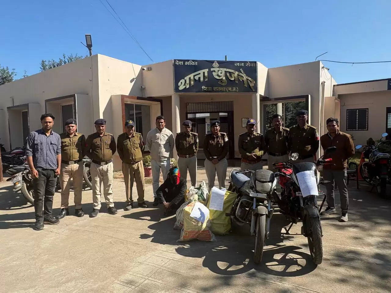 राजगढ़ः एक साल पहले हुई लूट के मामले में तीन गिरफ्तार, 90 हजार का मशरुका बरामद