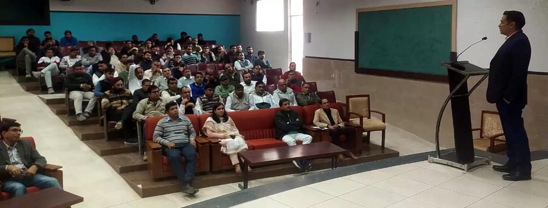 हिसार&nbsp;:&nbsp;साइबर स्वच्छता&nbsp;व सुरक्षा उपायों के प्रति नागरिकों    को किया जा रहा जागरूक : दीपक भारद्वाज