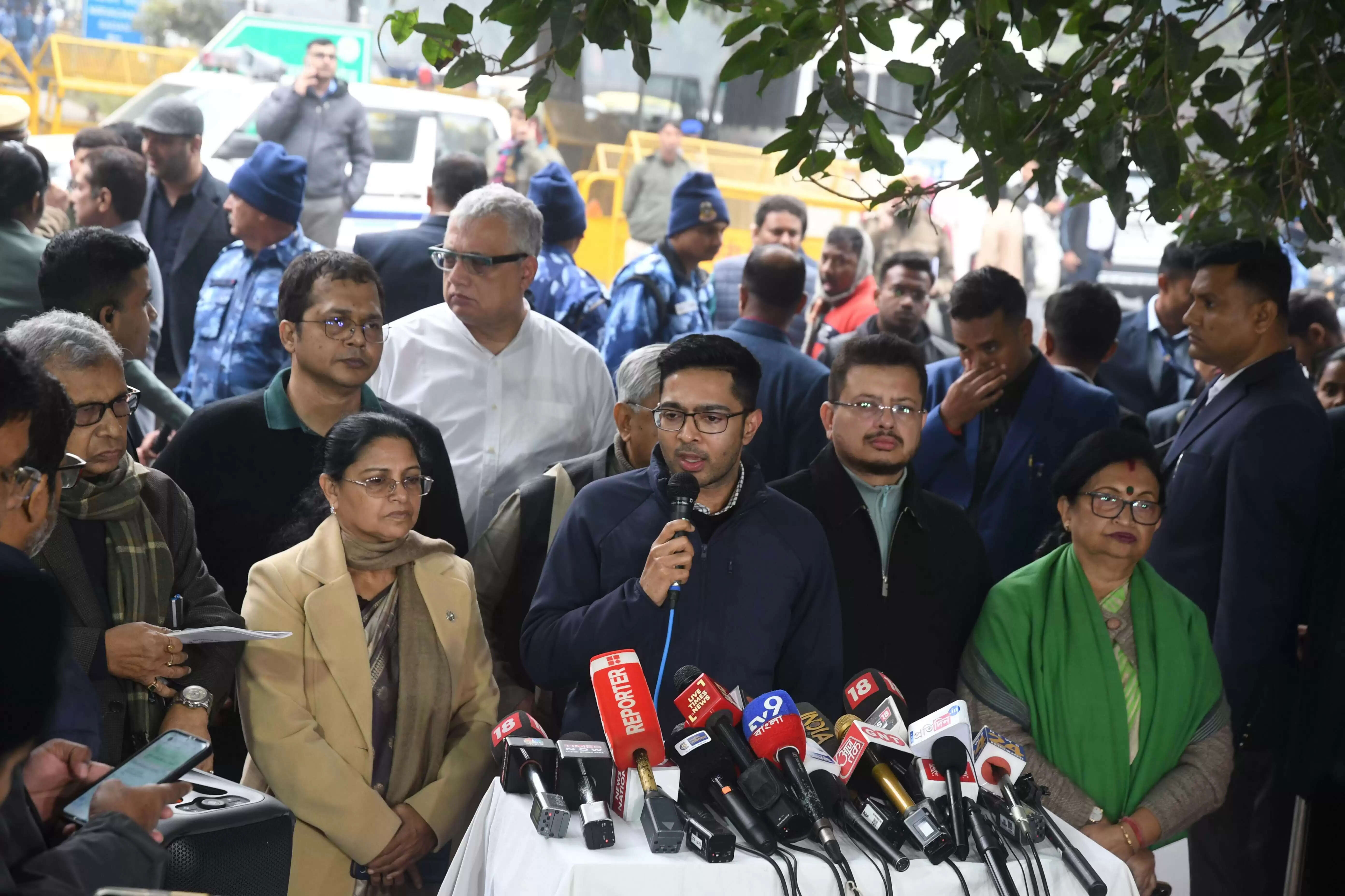 चुनाव आयोग से मिला तृणमूल प्रतिनिधिमंडल