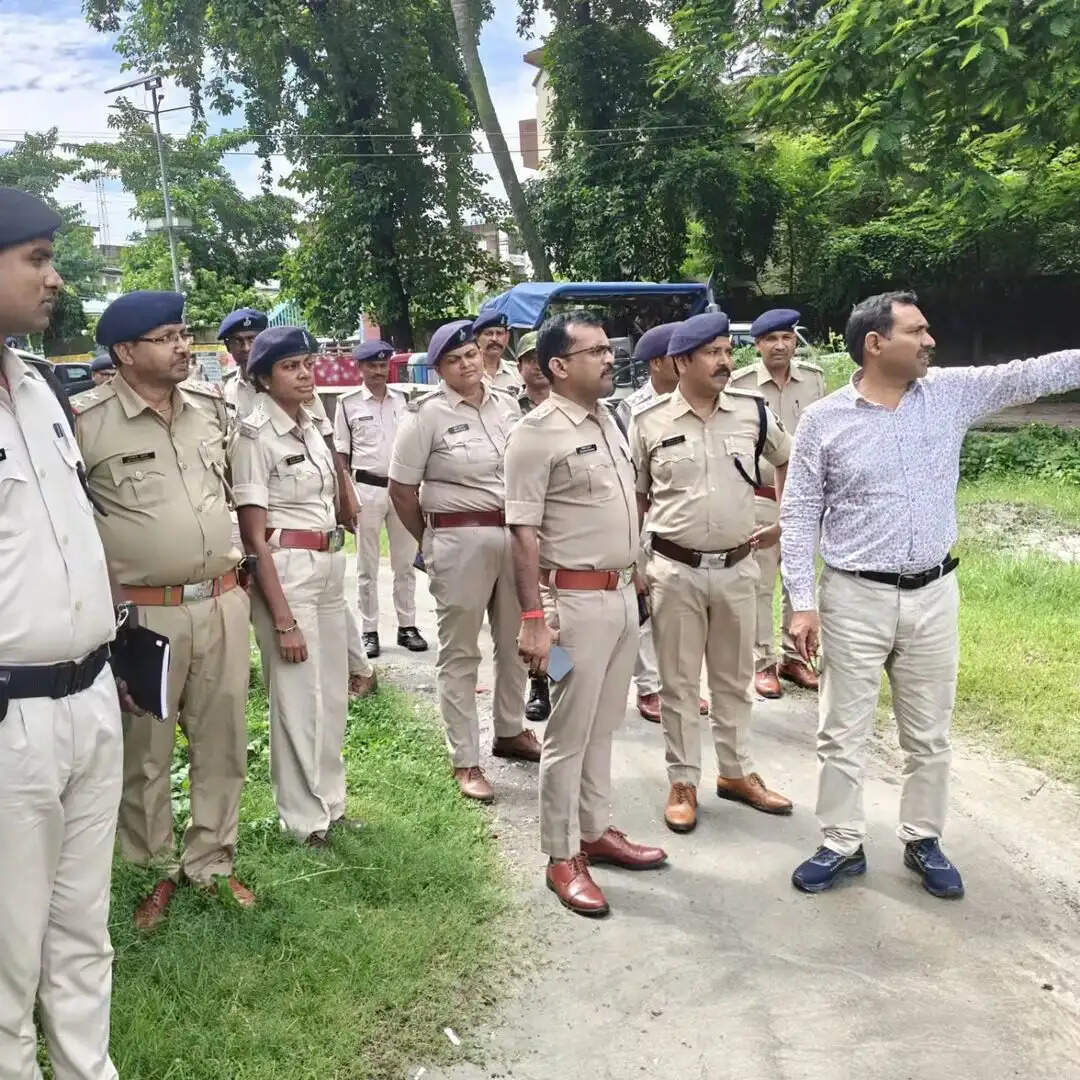 एसपी ने फारबिसगंज थाना का किया निरीक्षण,मालखाना और अभिलेखों के रखरखाव की जांच