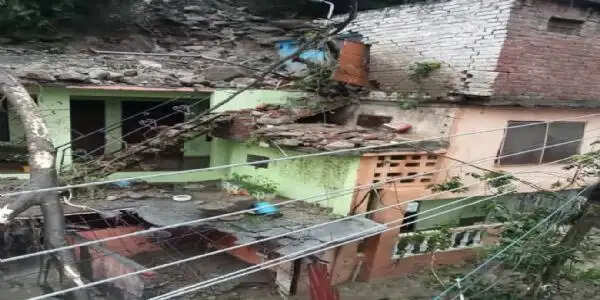 हिमाचल में मानसून का कहर, 38 दिनों में 142 लोगों की मौत, 293 घर क्षतिग्रस्त