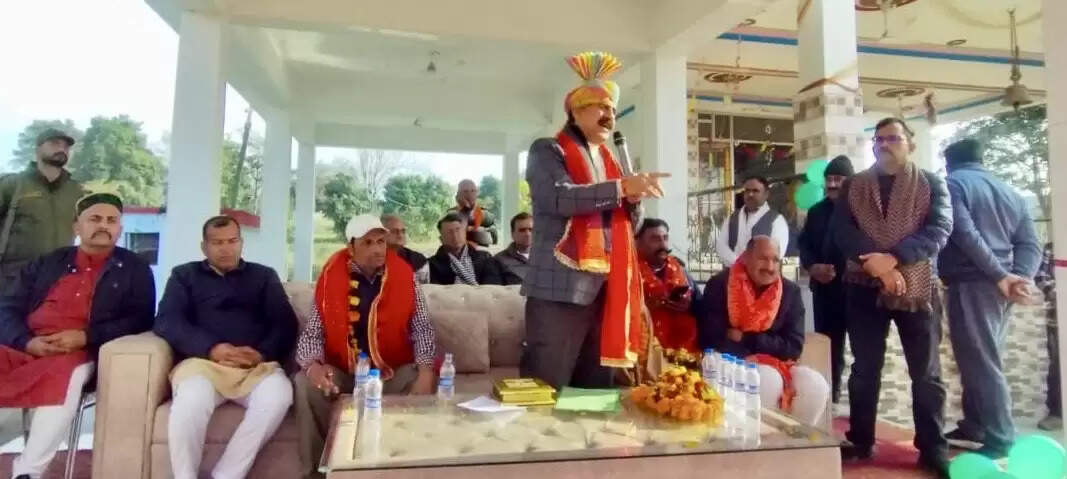 जुगल किशोर ने चिगला पद्दर पंचायत, अपर कथार में स्थानीय विकास योजना के तहत सामुदायिक भवन का उद्घाटन किया