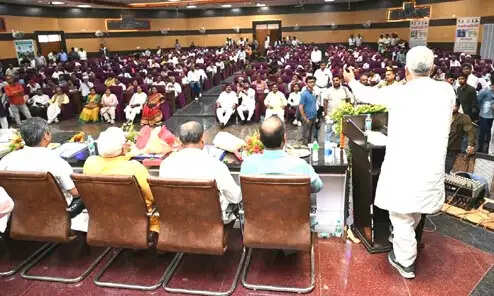 विकसित भारत का सपना तभी साकार होगा जब किसान आत्मनिर्भर बनेगा : स्वतंत्र देव सिंह