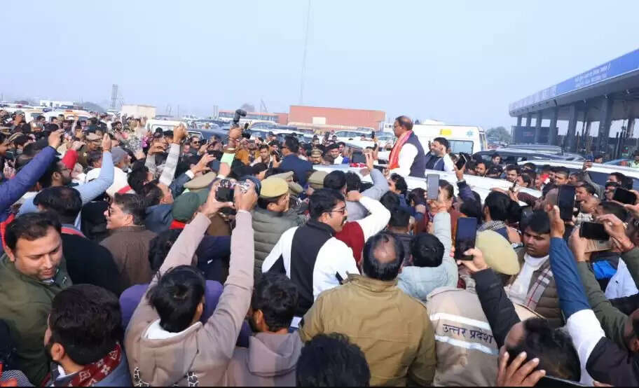 पश्चिम क्षेत्र के पदाधिकारियों के साथ बैठक कर पंकज चौधरी ने भावी कार्ययोजनाओं पर की विस्तार से चर्चा