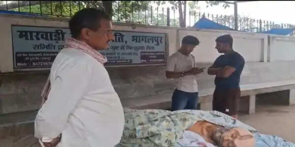 घायल महेंद्र यादव की इलाज के दौरान मौत, परिजन में मचा कोहराम