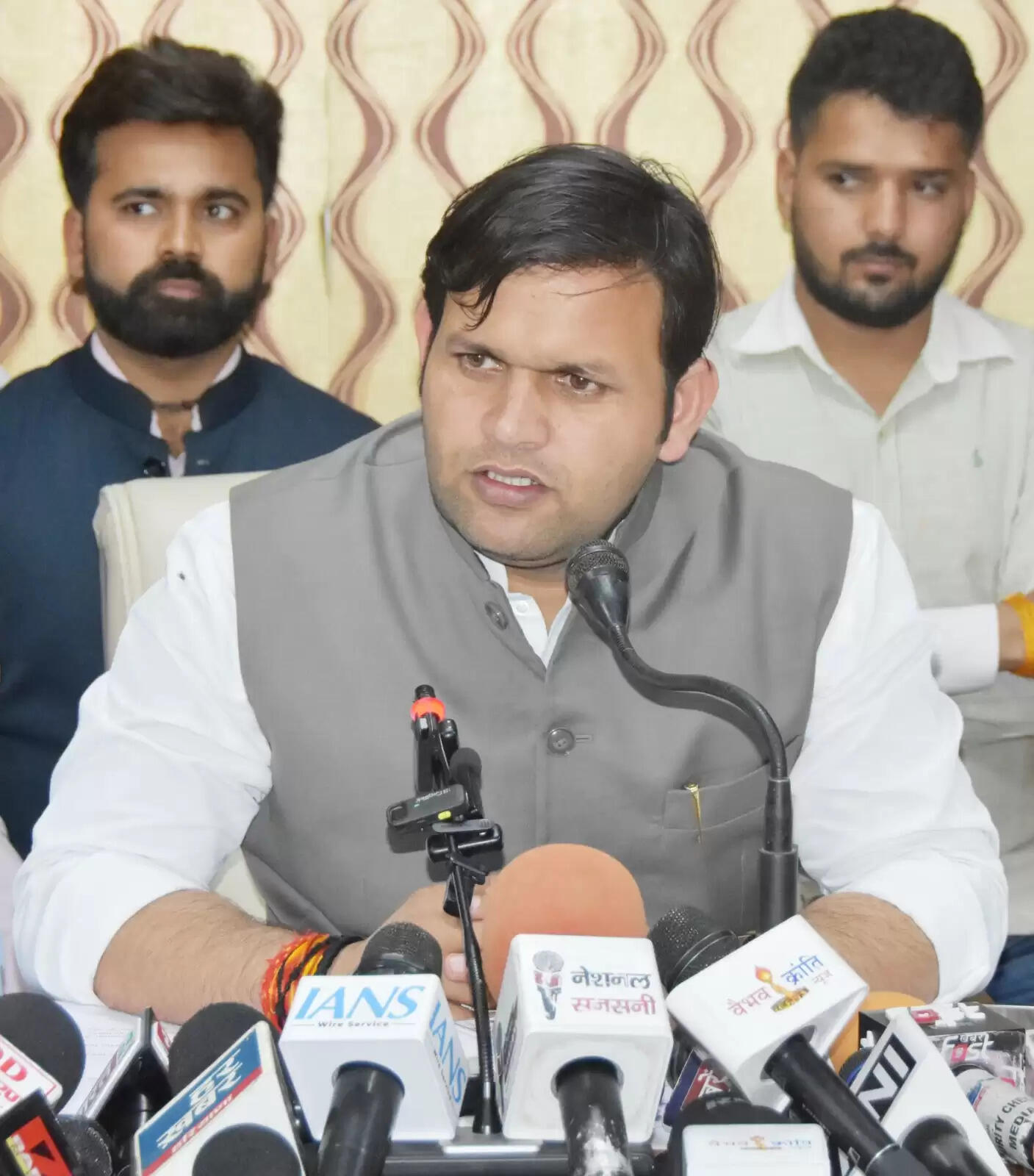 पलवल : गर्मी के सीजन में बिजली की मांग पूरी करना सरकार की प्राथमिकता : गौरव गौतम