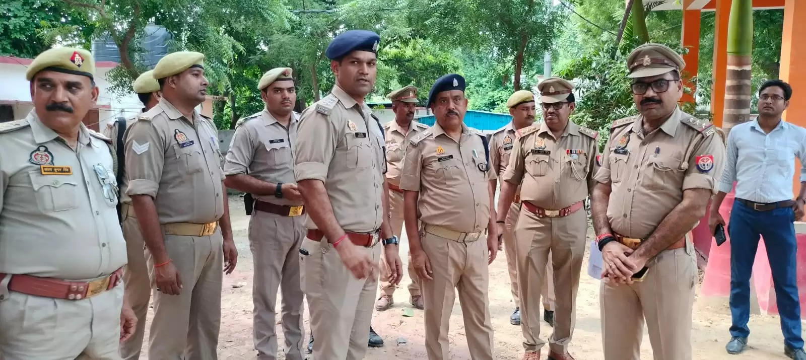 सीमावर्ती चौकियाें के 100 से अधिक पुलिसकर्मी बदले