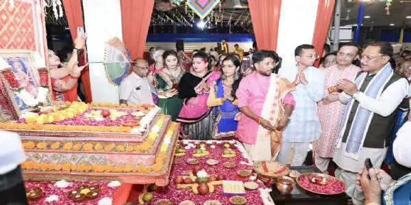 मुख्यमंत्री निवास में गरबा महोत्सव की धूम, भक्ति और उल्लास के रंग में रंगा आयोजन