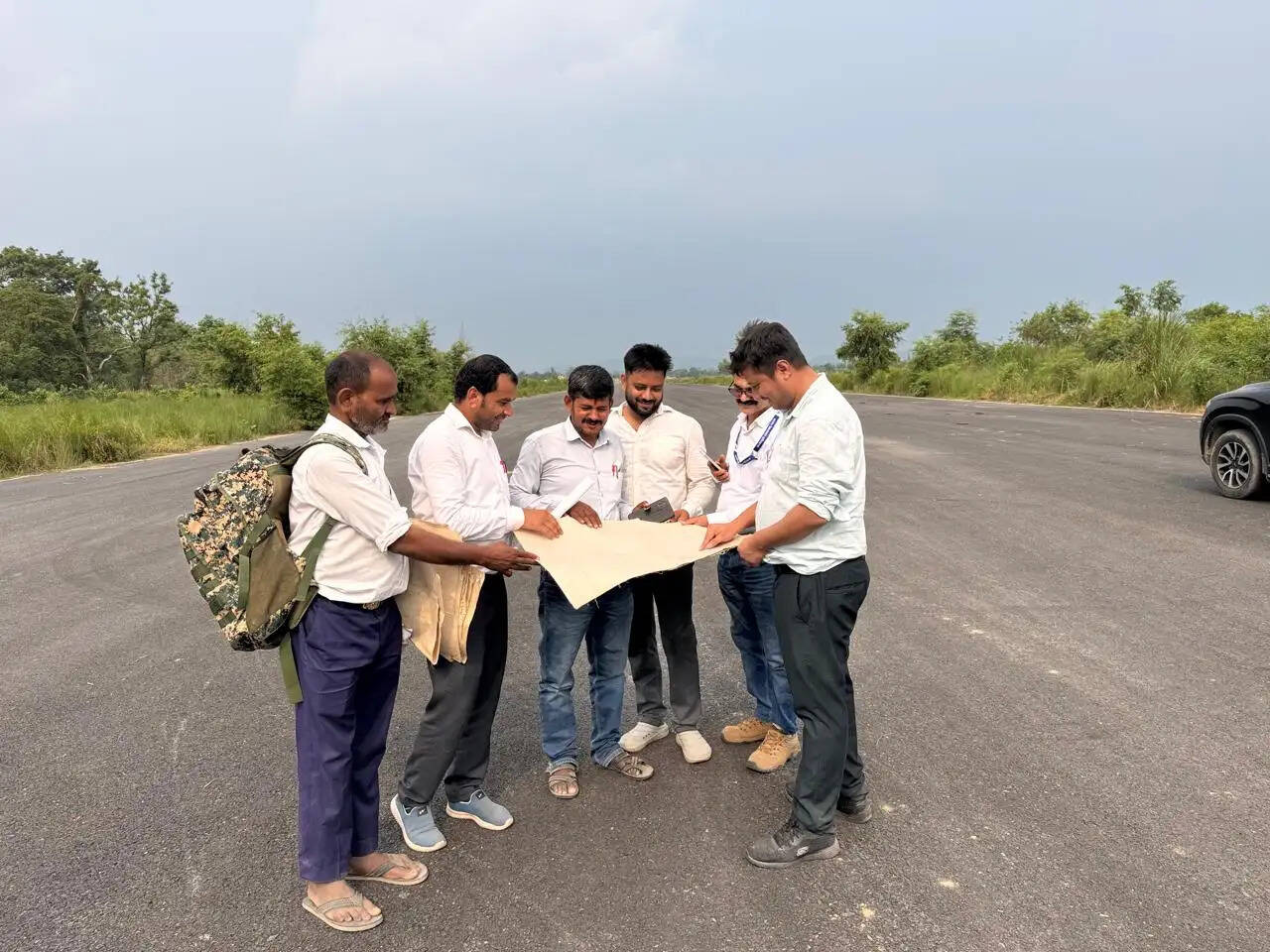 वाल्मीकिनगर हवाई अड्डा के रनवे को बढ़ाने के लिए आठ सौ मीटर का हो रहा विस्तार