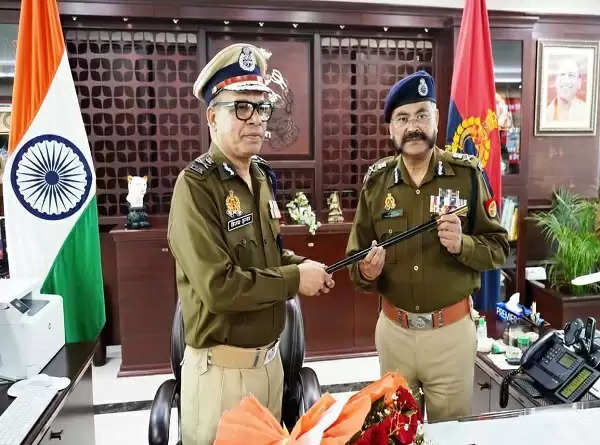 (अपडेट) कानून के दायरे में रहकर निडरता से काम करें पुलिसकर्मी : प्रशांत कुमार