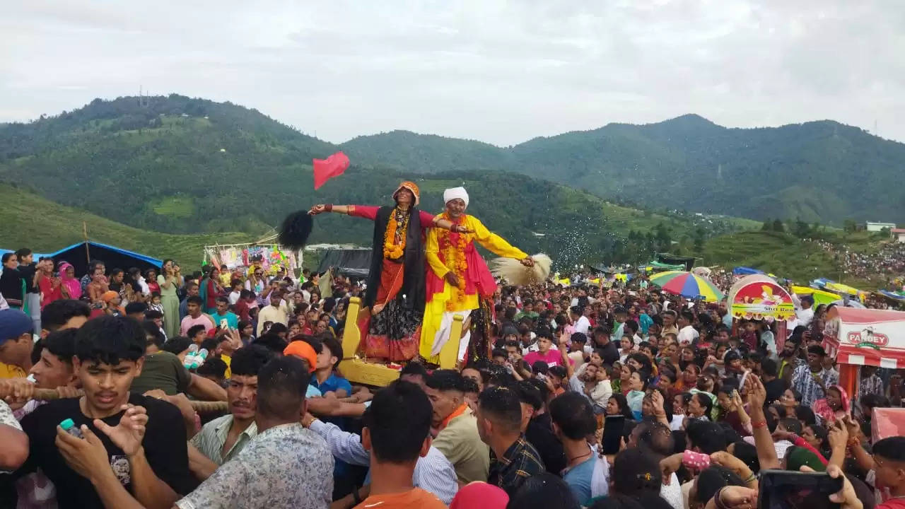 झूमा महोत्सव का समापन, मां झूमादेवी का डोला झूमाधुरी मंदिर पहुंचा