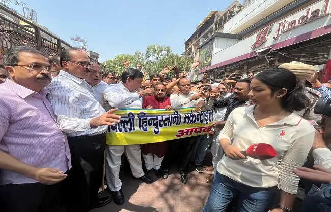 पहलगाम आतंकी हमले के विरोध में दिल्ली के थोक एवं खुदरा बाजार रहे बंद