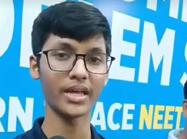 नीट यूजी-2025 में इंदौर के उत्कर्ष अवधिया की दूसरी रैंक, मुख्यमंत्री ने दी बधाई