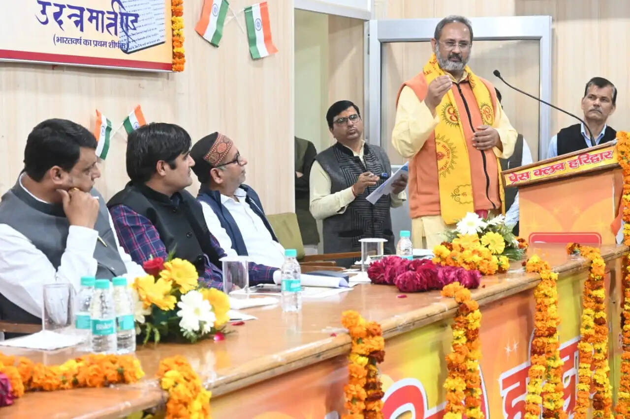 चुनौतीपूर्ण दौर से गुजर रही पत्रकारिता : चिन्मय पंडया