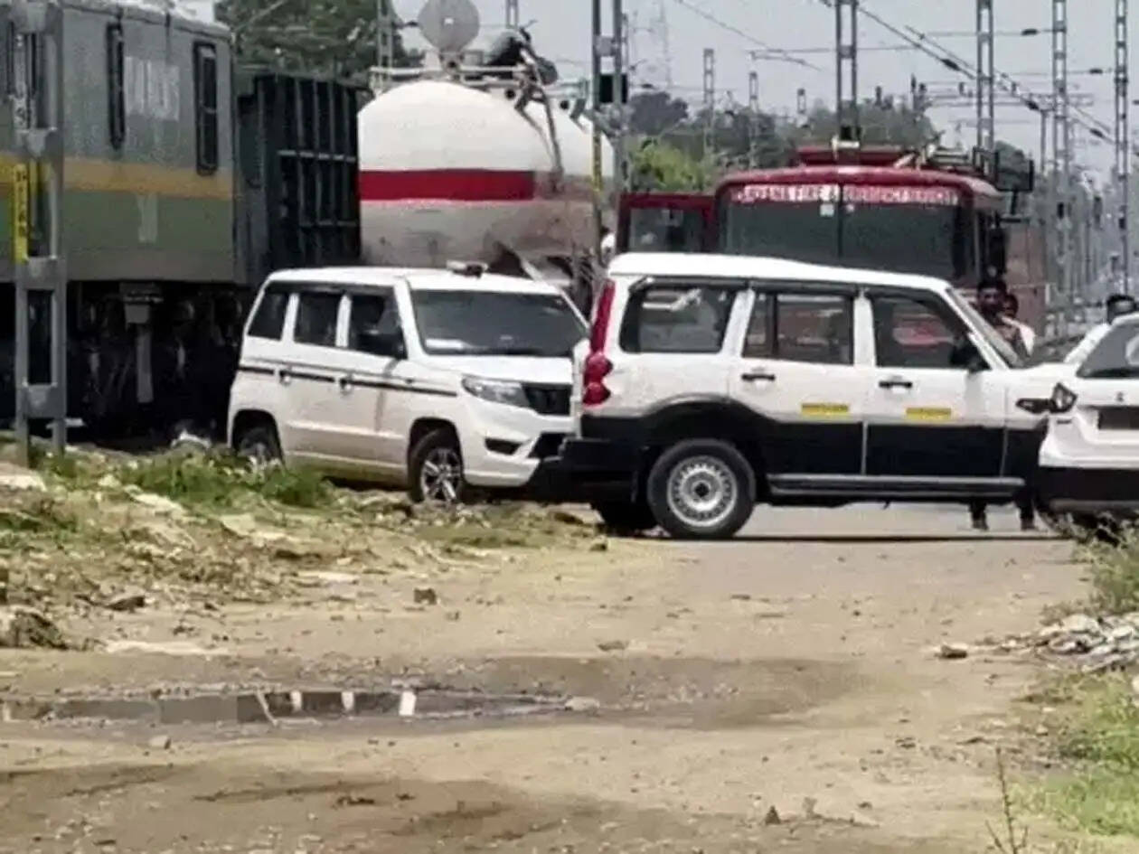 हिसार रेलवे स्टेशन पर एलपीजी से भरे टैंकर से गैस रिसाव, बड़ा हादसा टला