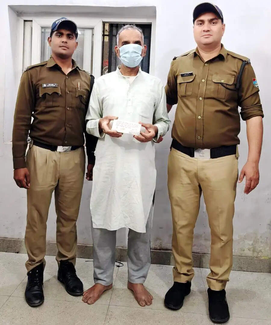 नैनीताल&nbsp;जिले&nbsp;में&nbsp;शराब&nbsp;तस्करी&nbsp;करते&nbsp;दाे आरोपित गिरफ्तार