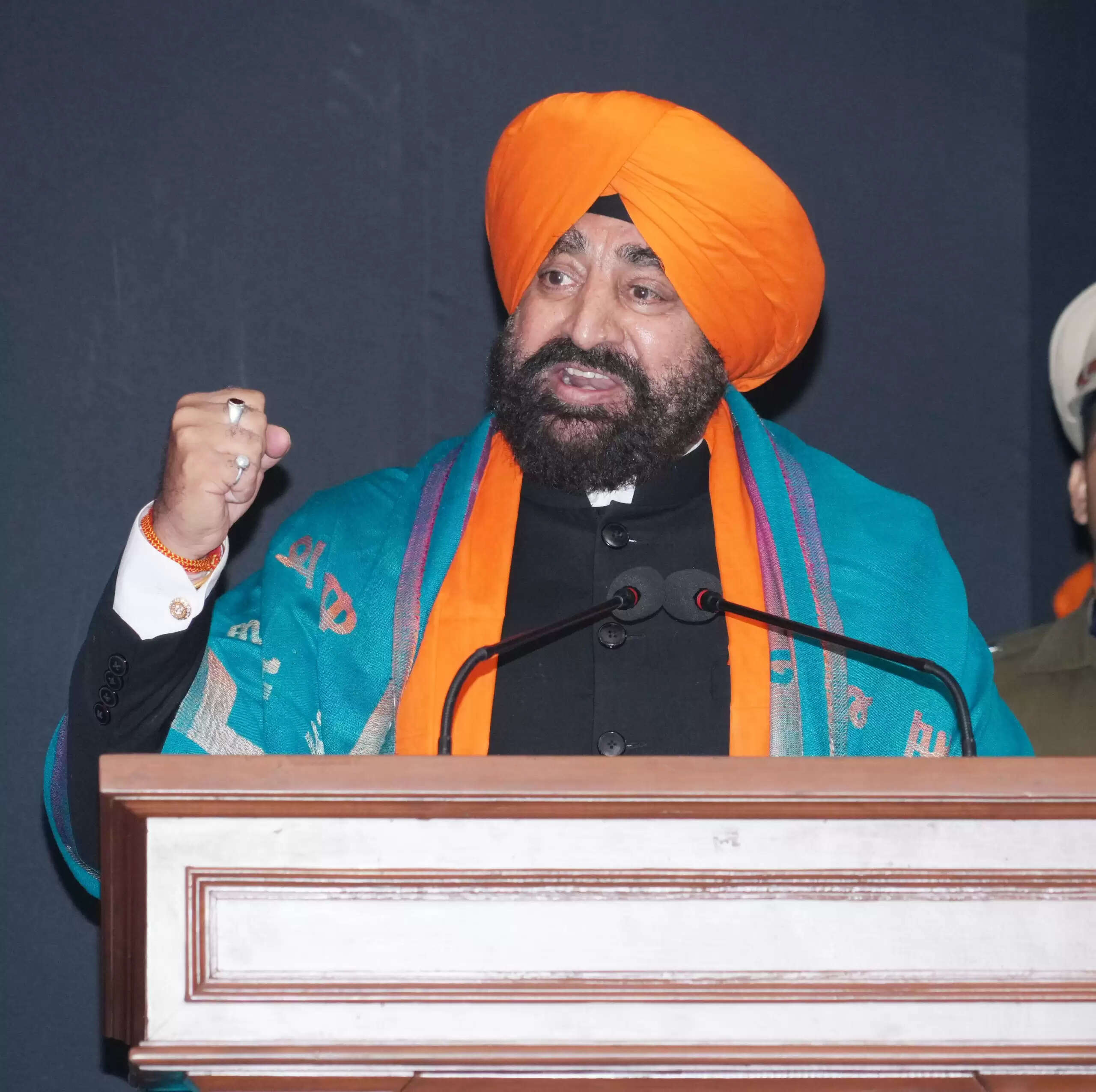 कठिन परिस्थितियों में भी अपने सिद्धांतों से समझौता न करने की सीख देता है वीर बाल दिवस: राज्यपाल