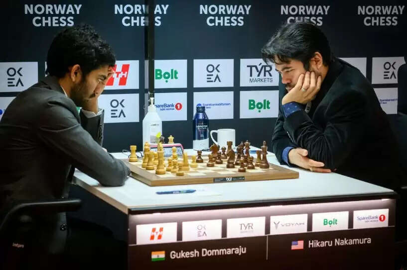 नॉर्वे शतरंज 2025: गुकेश की जबरदस्त वापसी, राउंड 3 में हिकारू नाकामुरा को हराया