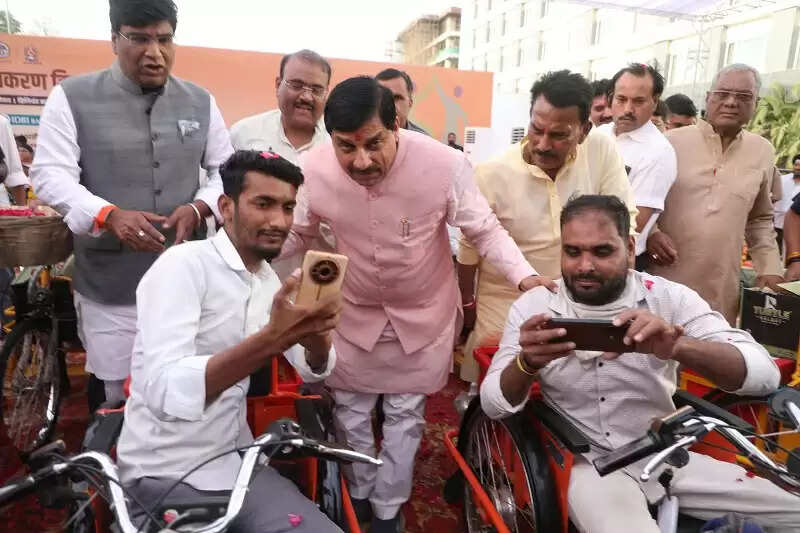 राज्य सरकार दिव्यांगजनों के कल्याण और आत्म सम्मान की रक्षा के लिए प्रतिबद्ध: मुख्यमंत्री डॉ.यादव