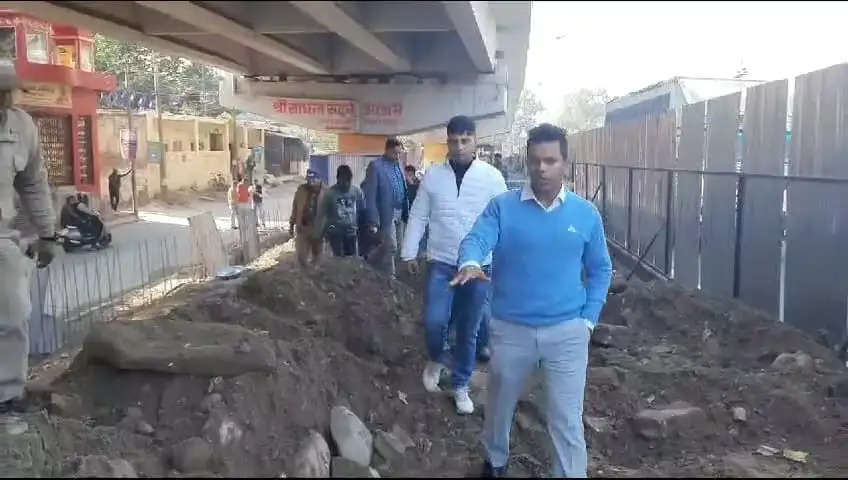 फ्लाई ओवर के नीचे खाली जगह पर बनेंगे पार्किंग और खेल के मैदान : अंशुल सिंह