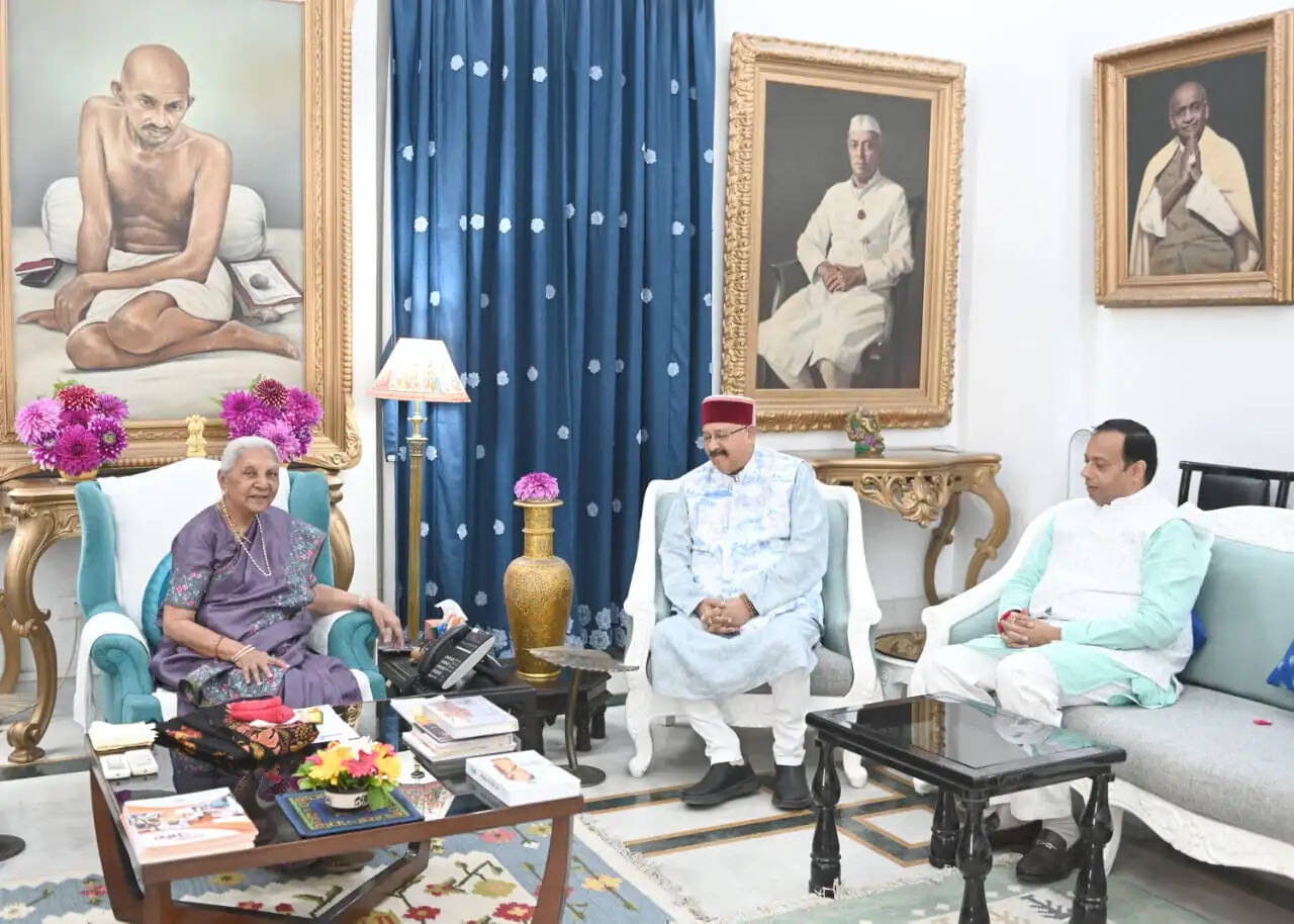 उप्र की राज्यपाल एवं मुख्यमंत्री योगी से बीकेटीसी अध्यक्ष हेमंत द्विवेदी ने की शिष्टाचार भेंट