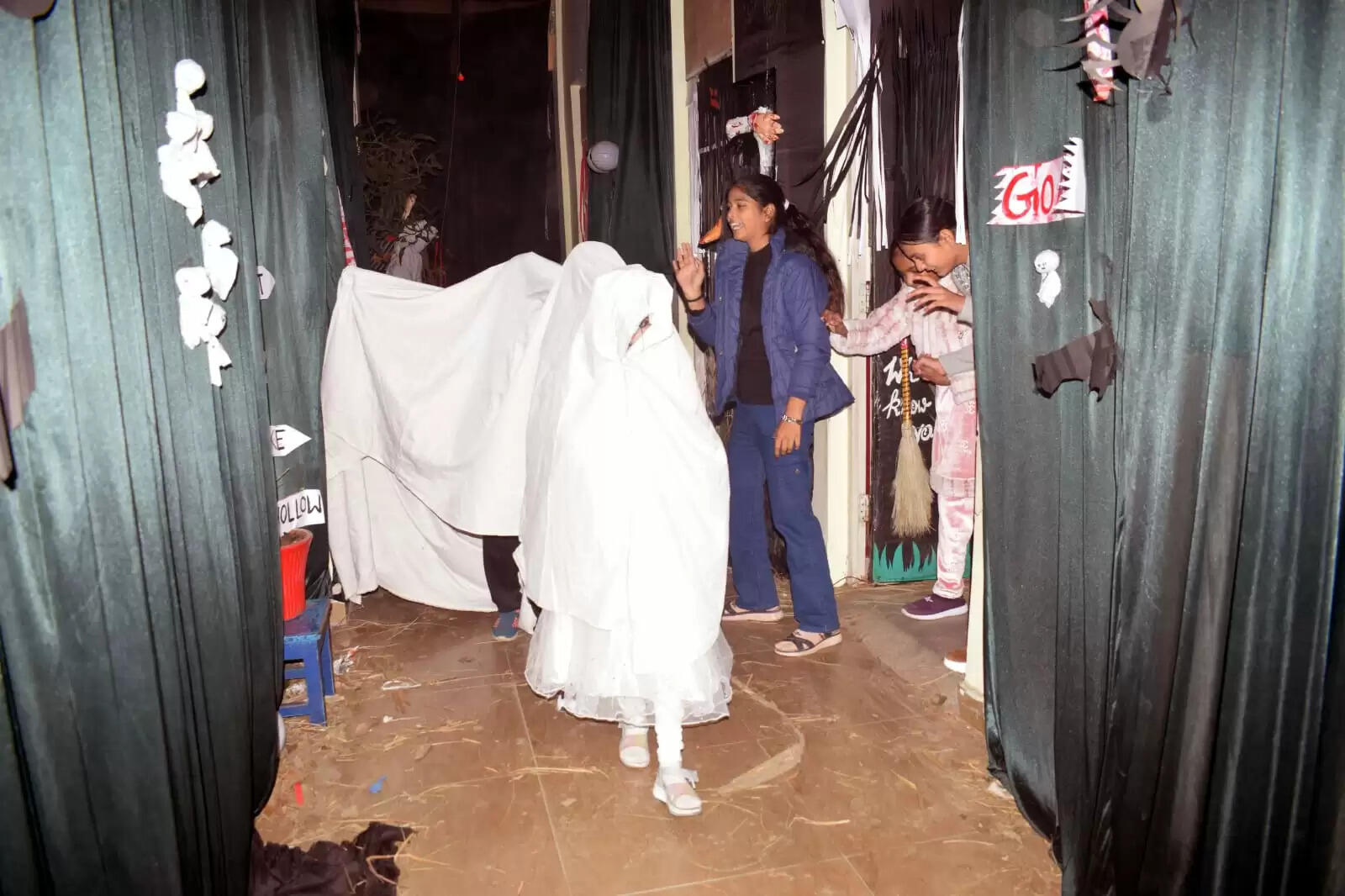 सहगल सिटी मोंटेसरी में सजा क्रिसमस कार्निवल, बच्चों की रचनात्मकता ने जीता दिल